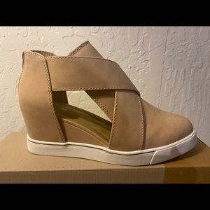 Maurices Gloria Sneaker Wedge